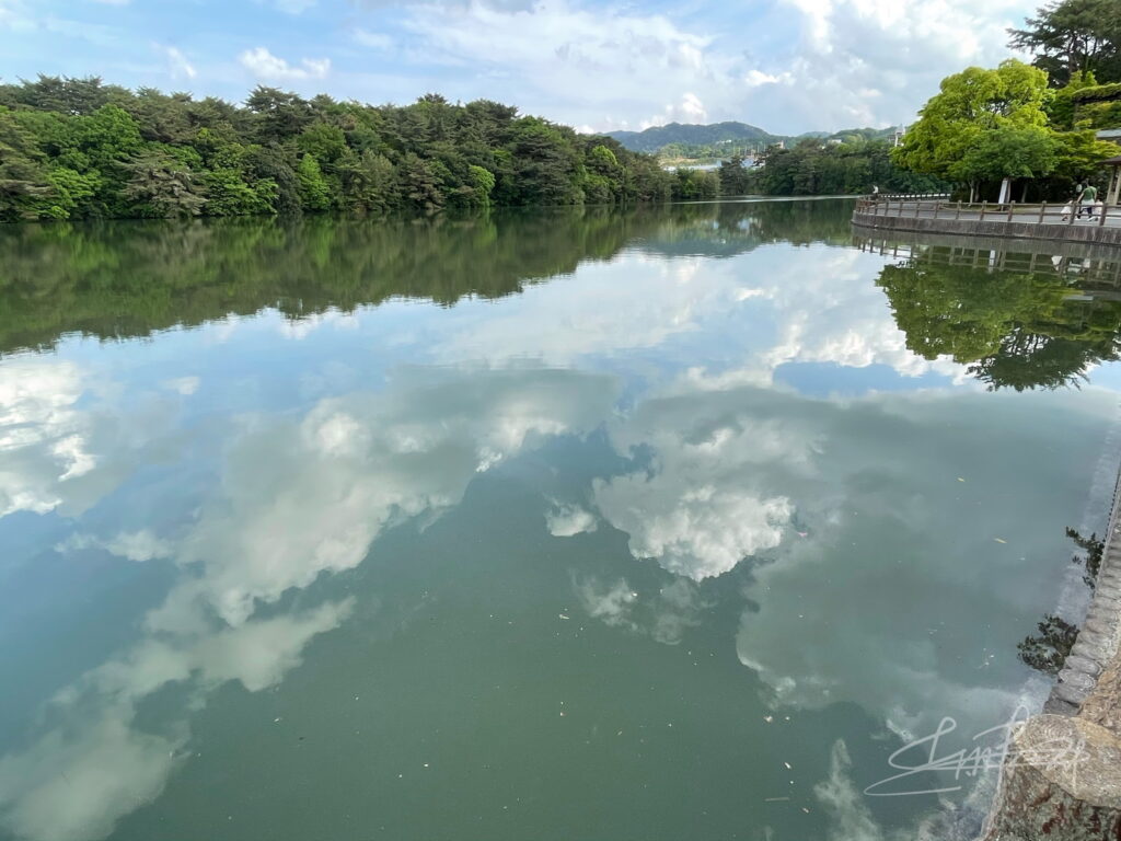 IMG_0385水鏡に語る女神たち